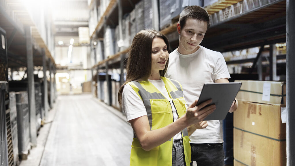 Ausbildung Praktikum Werkstudium Duales Studium Abschlussarbeit Schuler Und Studierende Bei Schock